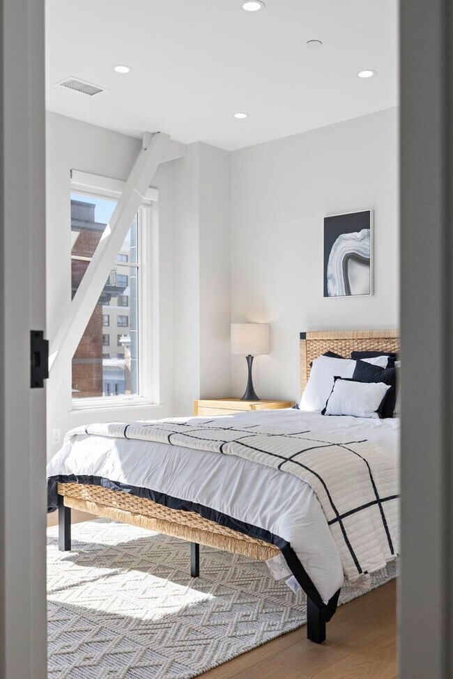 Foto del edificio - 693 Sutter St