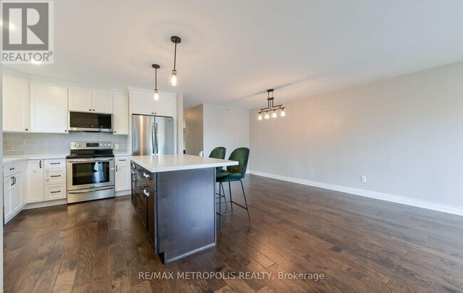 Building Photo - 2699 Sherhill Dr