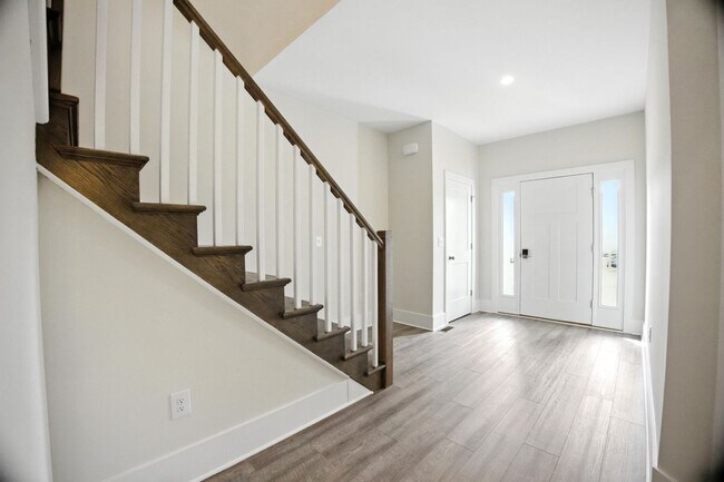 Building Photo - 3 Kessel Run