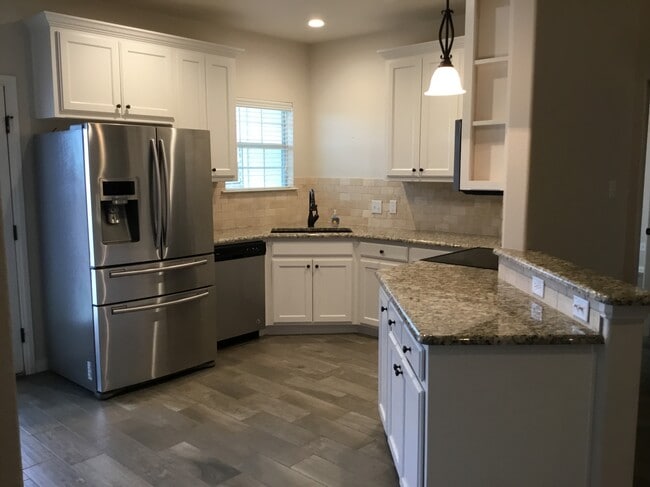 Building Photo - 109 Legacy Blvd