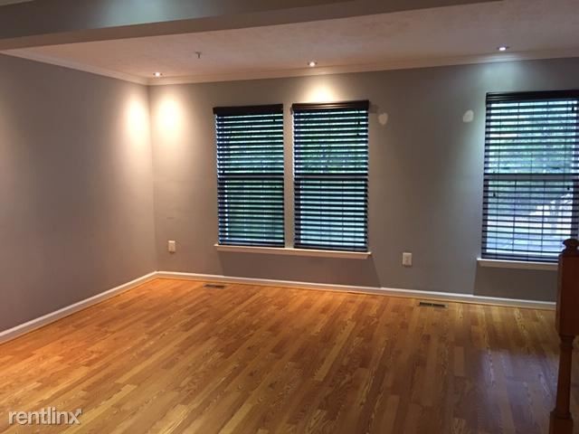 Building Photo - 3 br, 1.5 bath Townhome - 8362 Tapu Ct