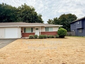 Building Photo - 1805 SE Blairmont Dr