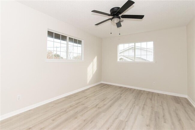 Building Photo - 5506 Dominica Dr