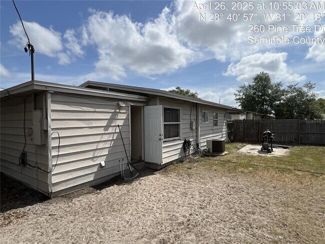 Building Photo - 260 Pine Tree Dr