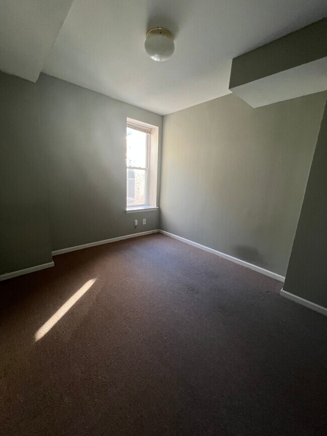 Foto del edificio - 1706 N Willington St