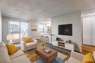 Building Photo - 150 Hughson St