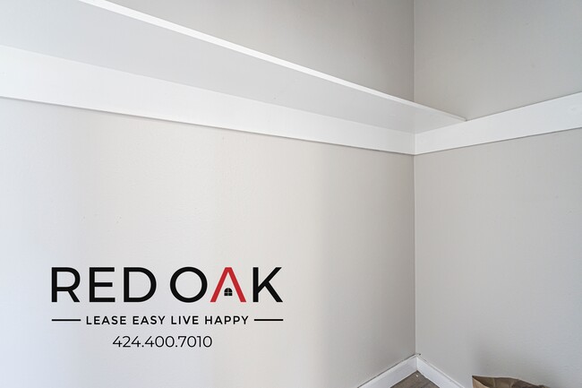 Foto del edificio - 822 S Park View St