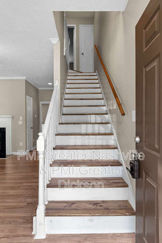 Building Photo - 113 Lakebrink Dr