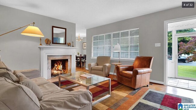 Living Room - 1005 Edgewood Blvd