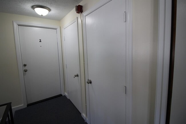 Building Photo - 84 Franklin St