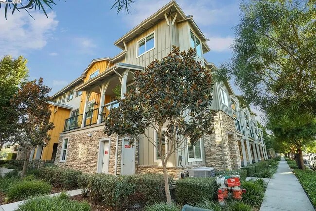 Foto del edificio - 833 Tranquility Cir