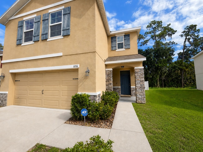 Building Photo - 1016 Ashentree Dr