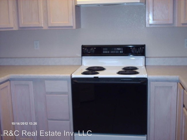 Building Photo - 5665 W Galveston St