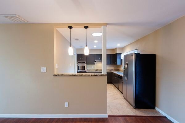 Building Photo - 2184 E Broadmor Dr