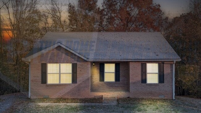 Foto del edificio - 1352 Chucker Dr