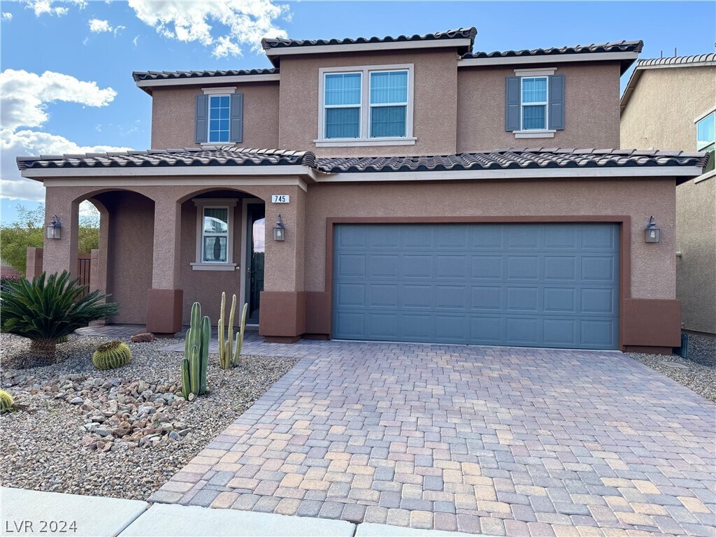Foto principal - 745 Shiva St