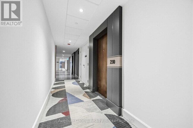 Photo du bâtiment - 701 Sheppard Ave W