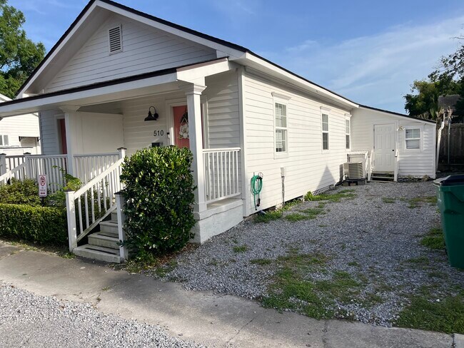 Driveway - 510 Pink St