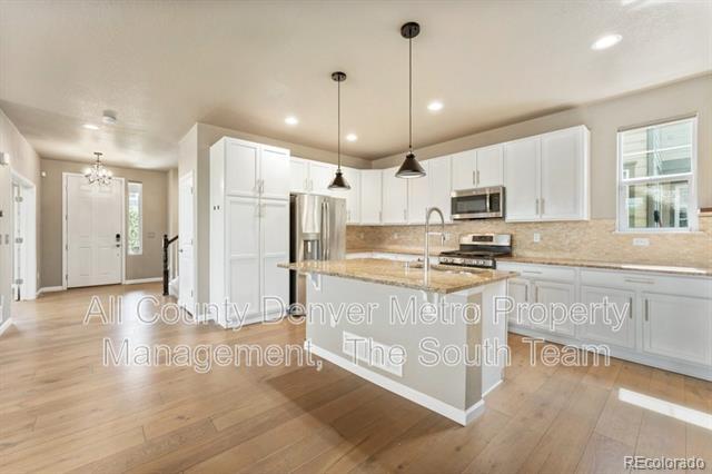 Foto del edificio - 536 E Fremont Pl