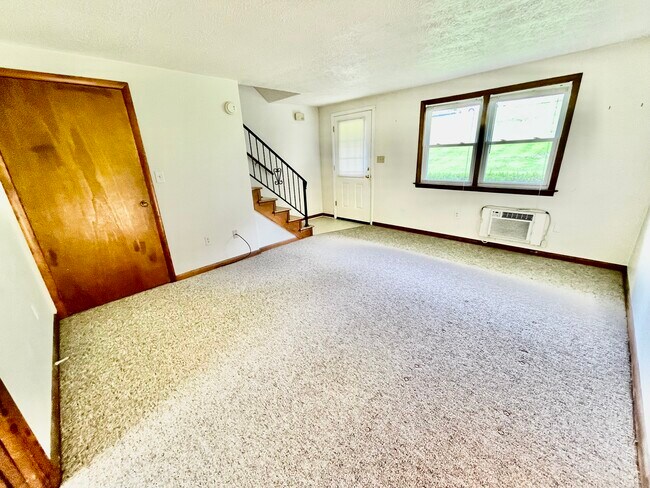 Living Room - 48 Pleasant St
