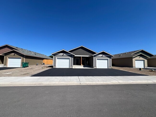 Foto del edificio - 4251-4253 Wyoming Street