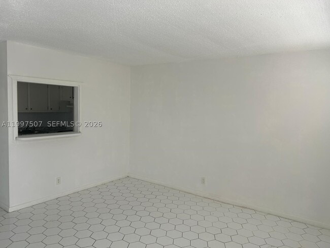 Building Photo - 89 Berkshire D