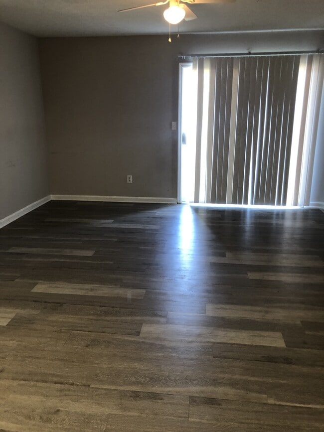 Building Photo - 4107 Blue Lick Ct