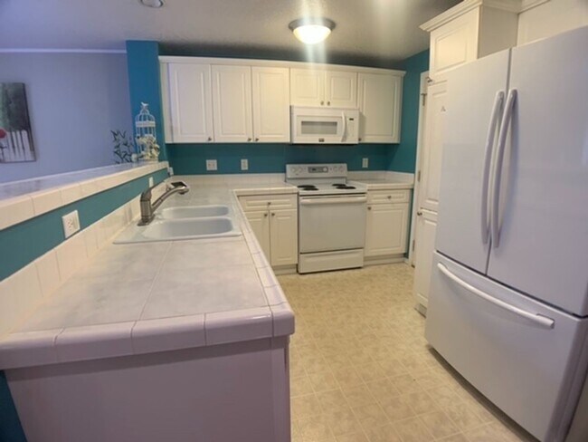 Photo - Lovely Beaverton Home - 4 Bedrooms 2.5 Bat...