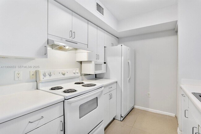 Foto del edificio - 6600 NE 22nd Way