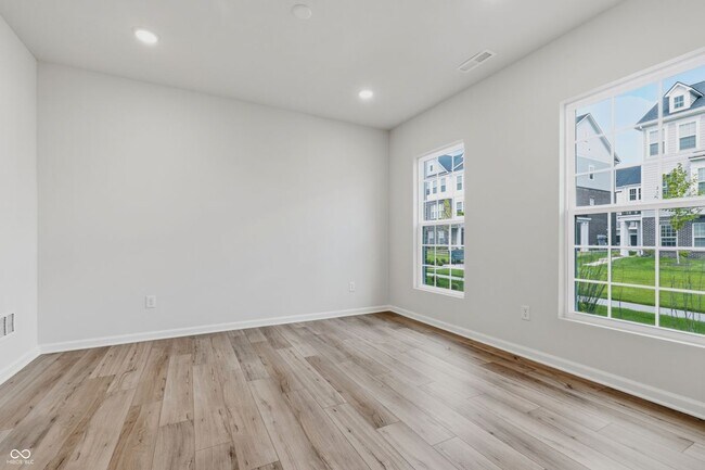 Building Photo - 14549 Elsmere Ln