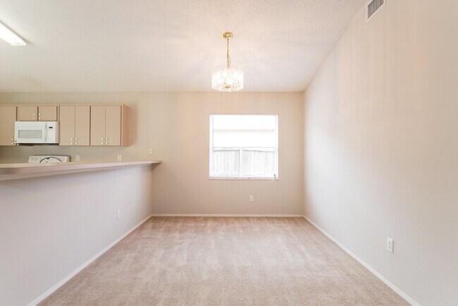 Building Photo - 2142 Fish Eagle St