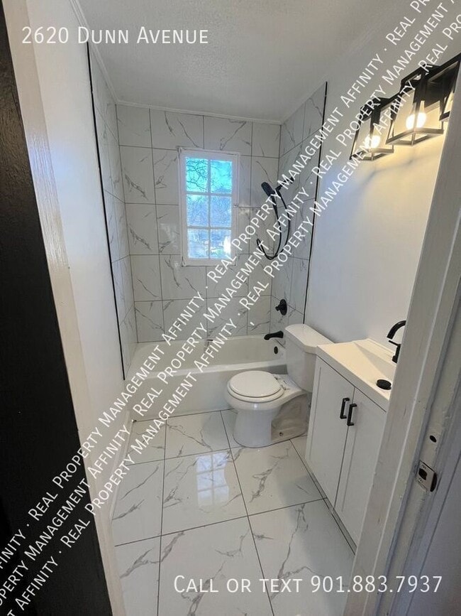 Foto del edificio - 2620 Dunn Ave