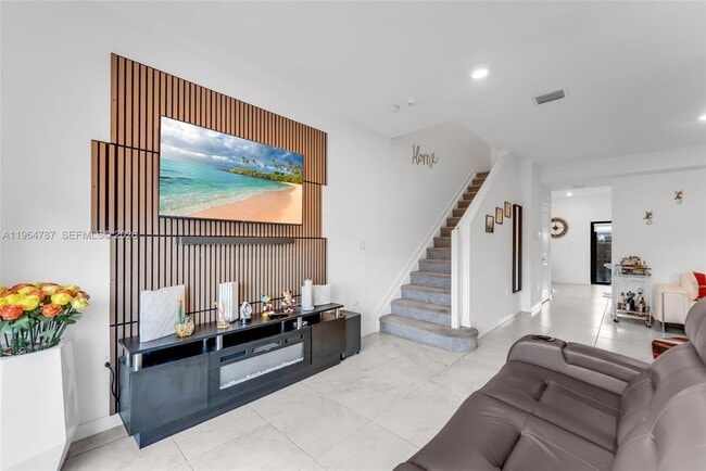 Building Photo - 13360 Tropical Ave