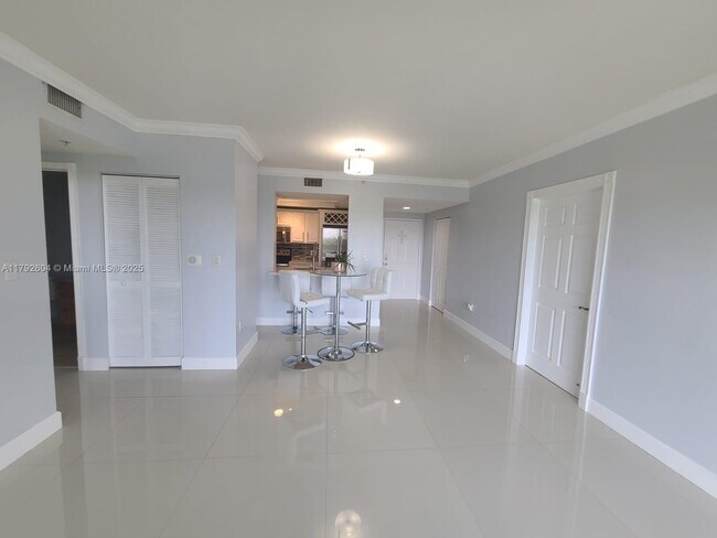 Foto del edificio - 3530 SW 22nd St