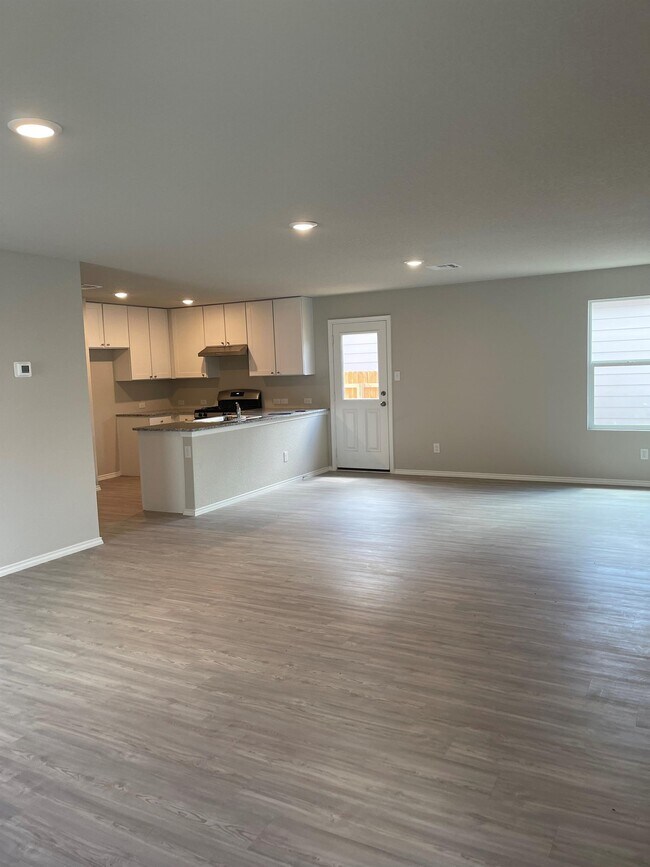 Building Photo - 10779 Prusiner Rd