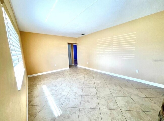 Building Photo - 6067 43rd Terrace N