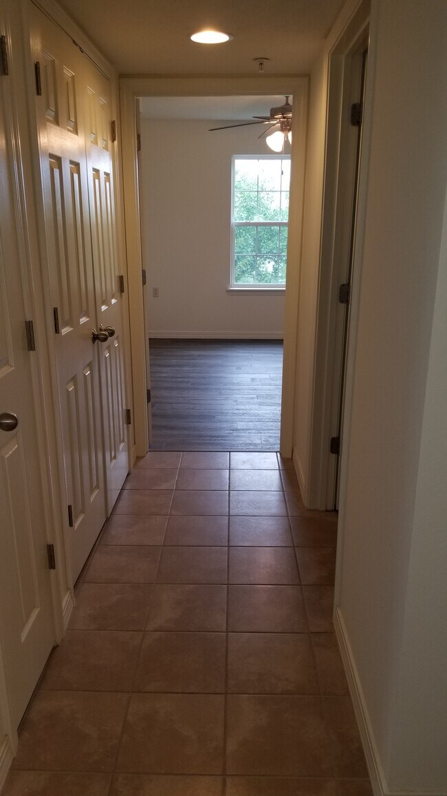 Beautiful entry from covered Walk in entrance - 134 Vixen Cir