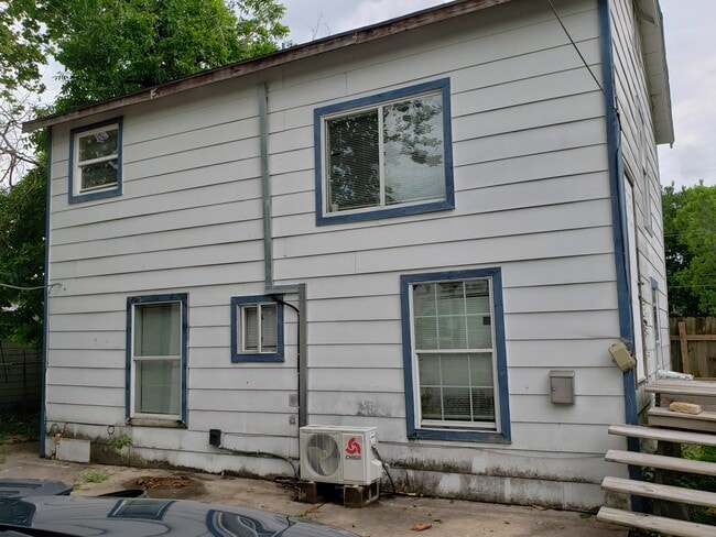 Building Photo - 222 W Murrill St