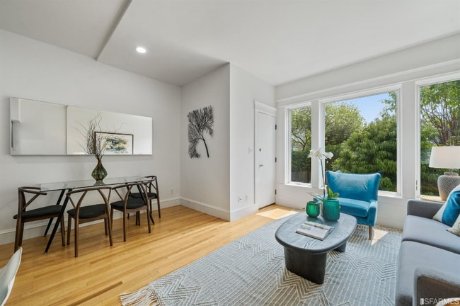 Foto del edificio - 3177 California St