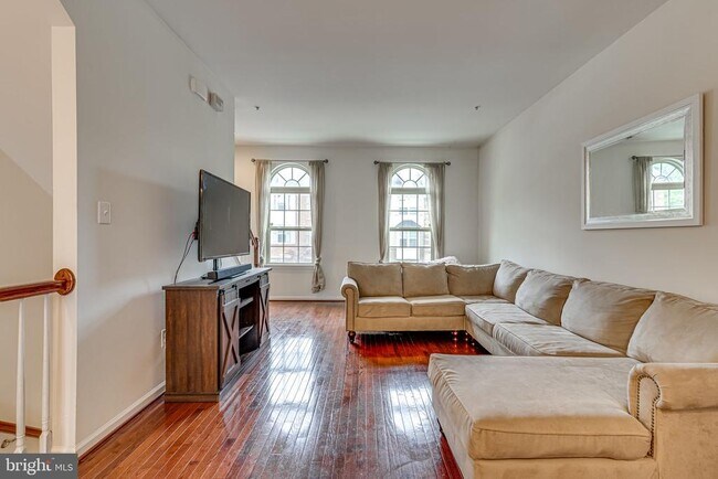 Foto del edificio - 7246 Winding Hills Dr