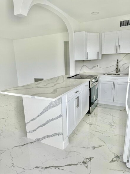 Photo - 3080 Lake Osborne Dr Apartment