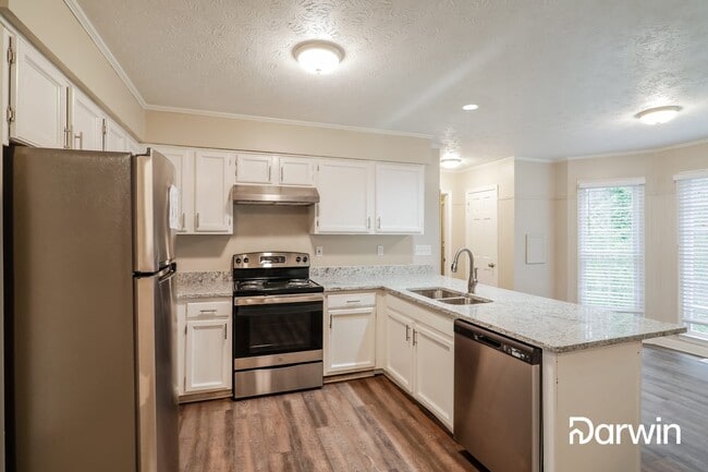 Building Photo - 1944 Windcrest Dr SW