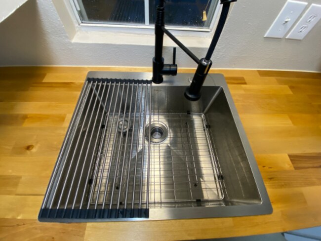 Foto del edificio - 904 Tulane St