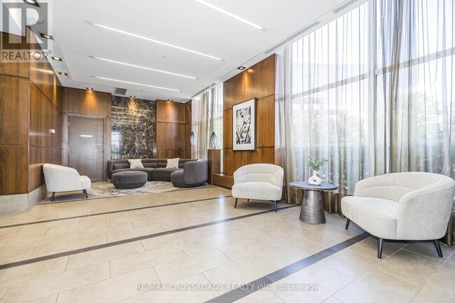 Photo du bâtiment - 2015 Sheppard Ave E
