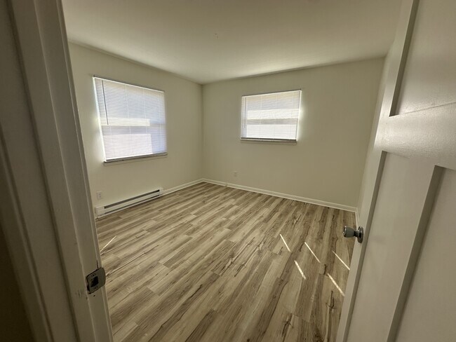 Foto del edificio - 1646 Tabortown St