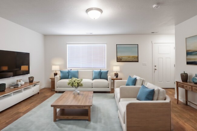 Building Photo - Gorgeous 2-Story Townhomes w/UnFinished Ba...