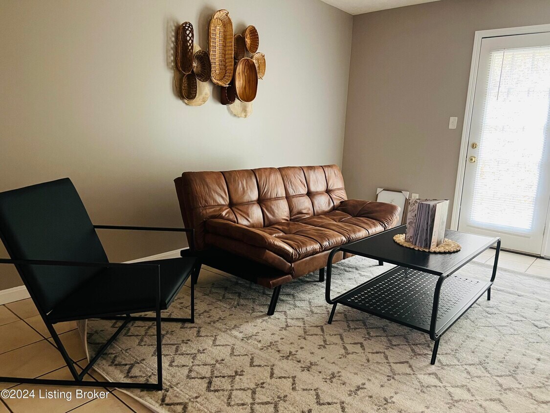 Foto principal - 127 Ash Ct