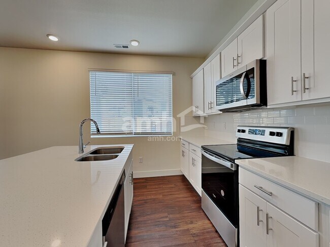 Foto del edificio - 11654 Broken Top Dr