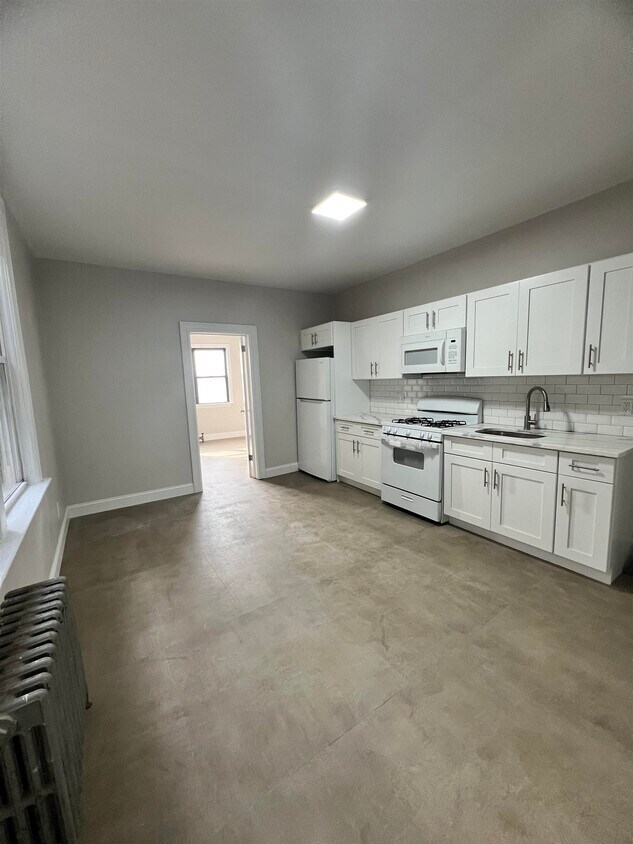 Foto principal - 7604 Tonnelle Ave