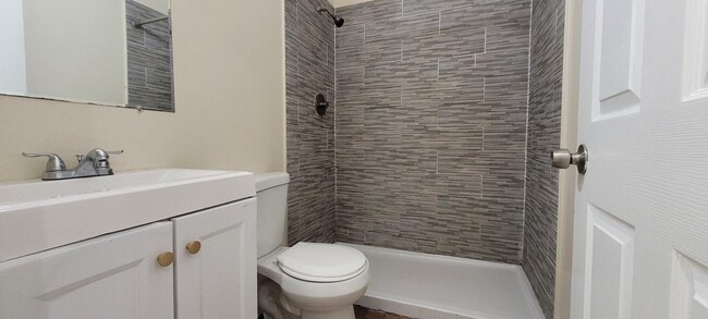 Photo - 4835 N 15th St Apartment